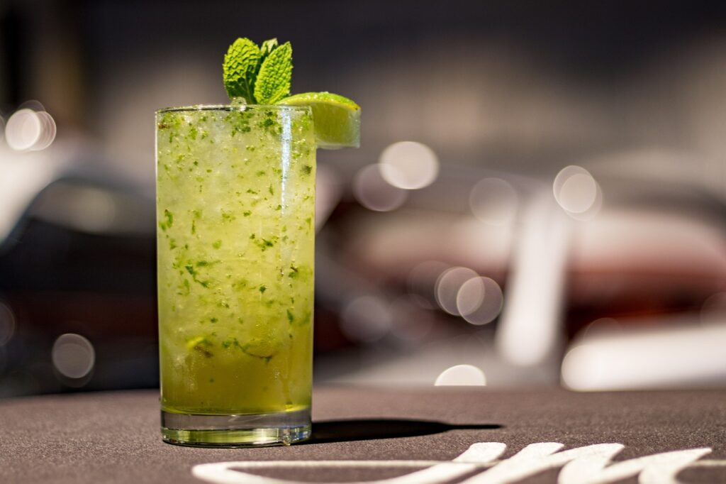 drink, cocktail, mojito-3588804.jpg